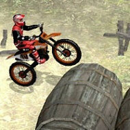 Игра Гонки на мотоциклах по бочкам
